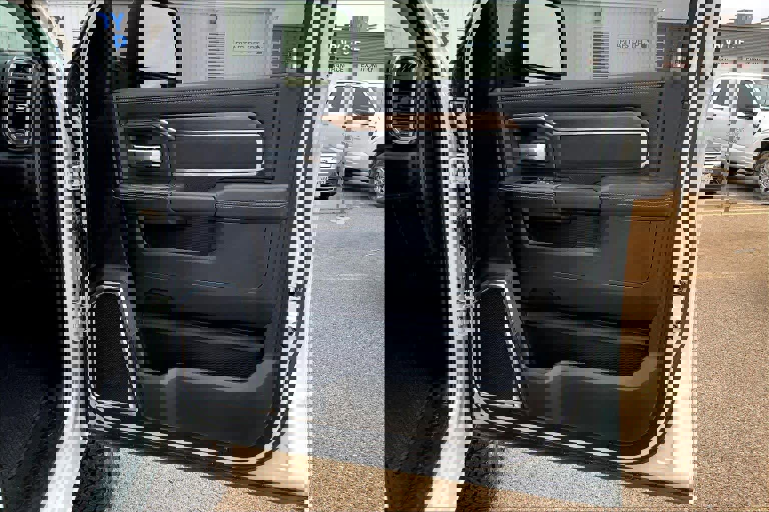 Used 2024 RAM 2500 Laramie w/ Safety Group image 22