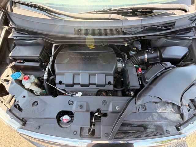 Used 2011 Honda Odyssey Touring Elite image 11