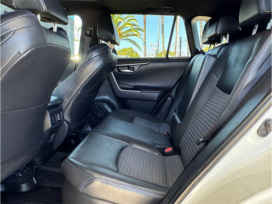 Used 2021 Toyota RAV4 XSE w/ Carpet Mat Package (TMS) AWD/4WD image 21