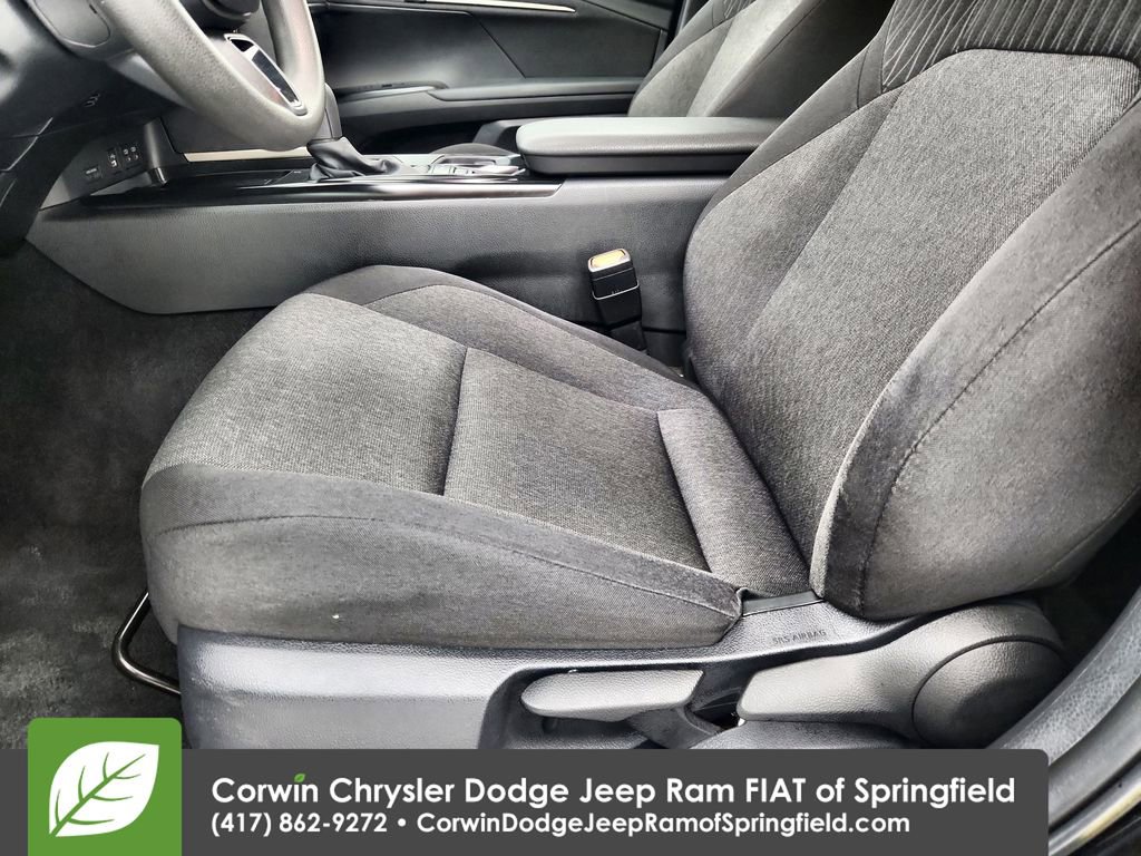 Used 2025 Toyota Camry LE image 20