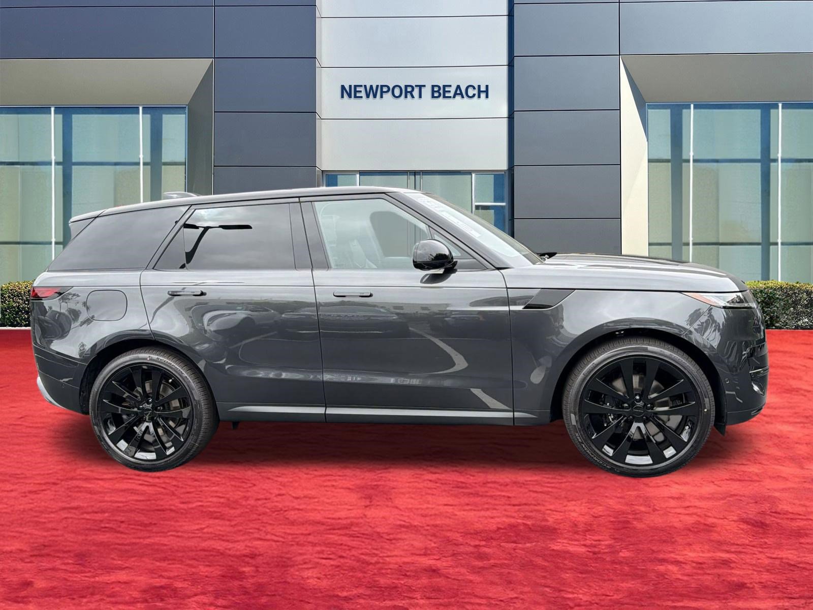 New 2026 Land Rover Range Rover Sport SE image 9