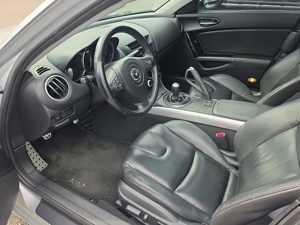 Used 2005 MAZDA RX-8 w/ MT Grand Touring Pkg image 2