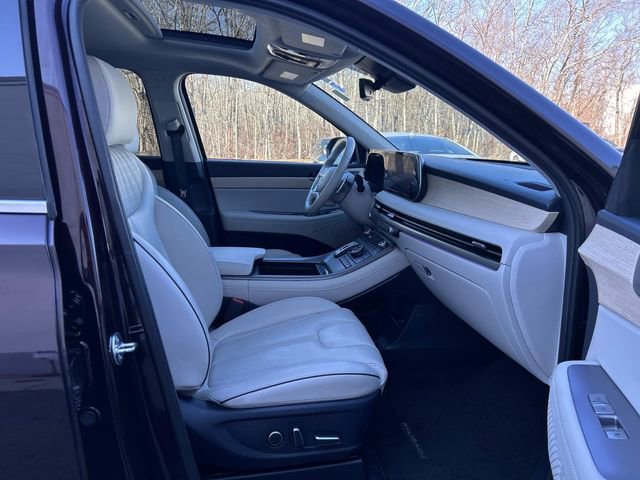 Used 2024 Hyundai Palisade Limited image 19