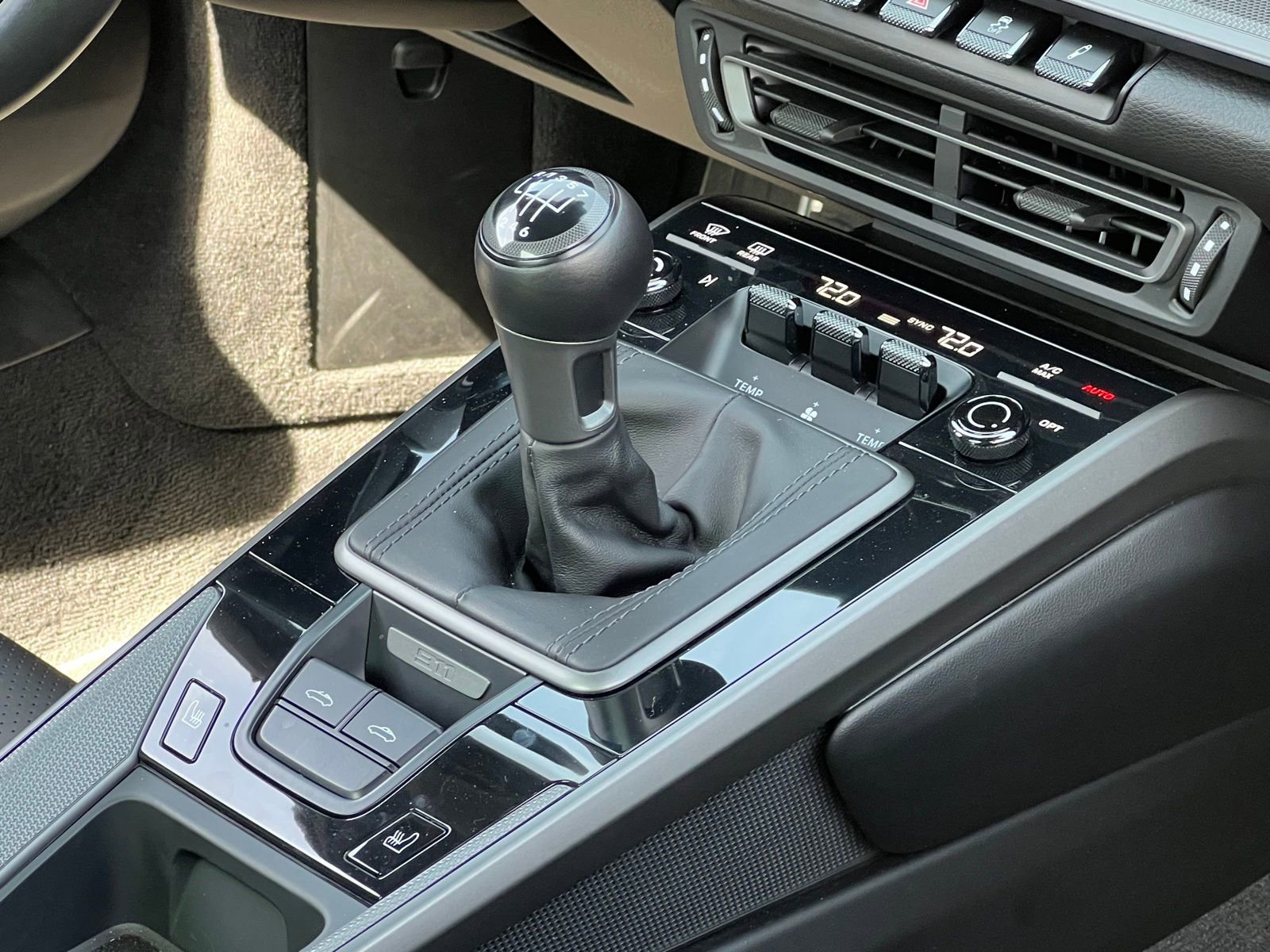 Certified 2021 Porsche 911 Targa 4S image 34