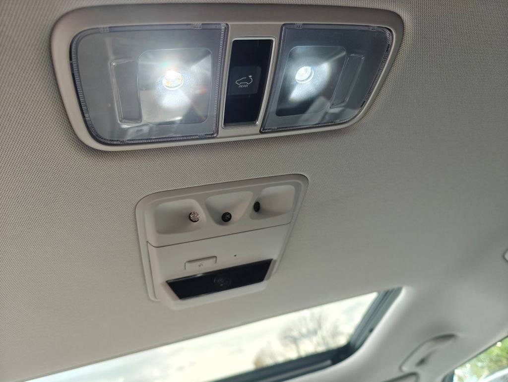 Used 2022 Kia Carnival SX Prestige image 20