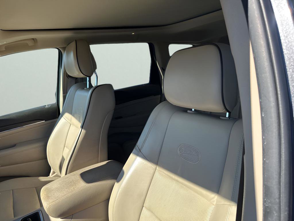 Used 2017 Jeep Grand Cherokee Overland image 26