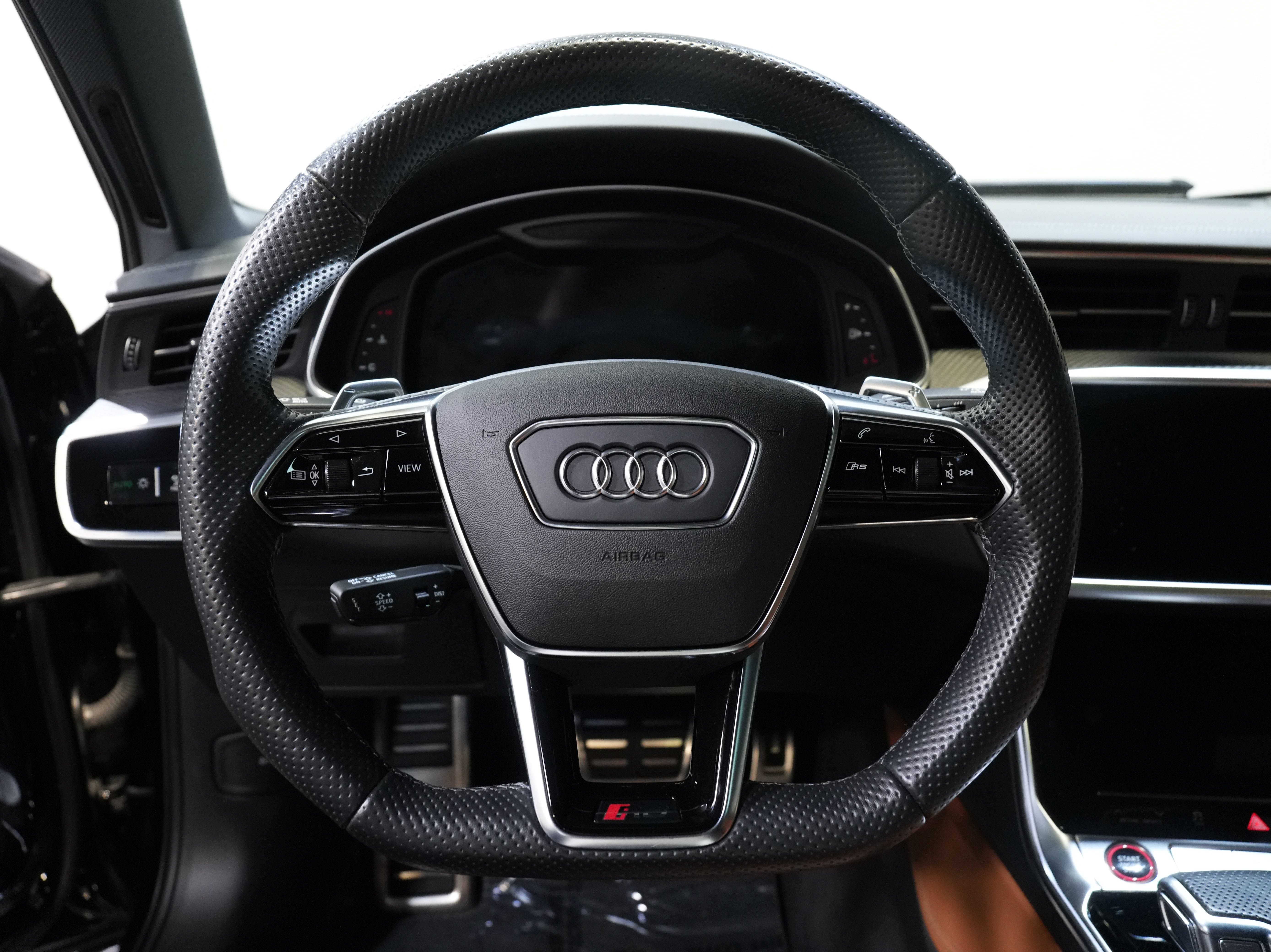 Used 2022 Audi RS 6 image 38