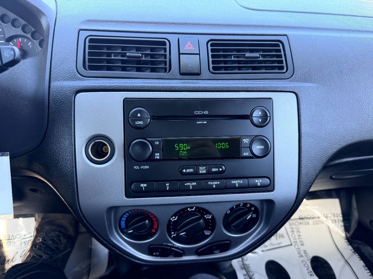 Used 2007 Ford Focus SES FWD image 29