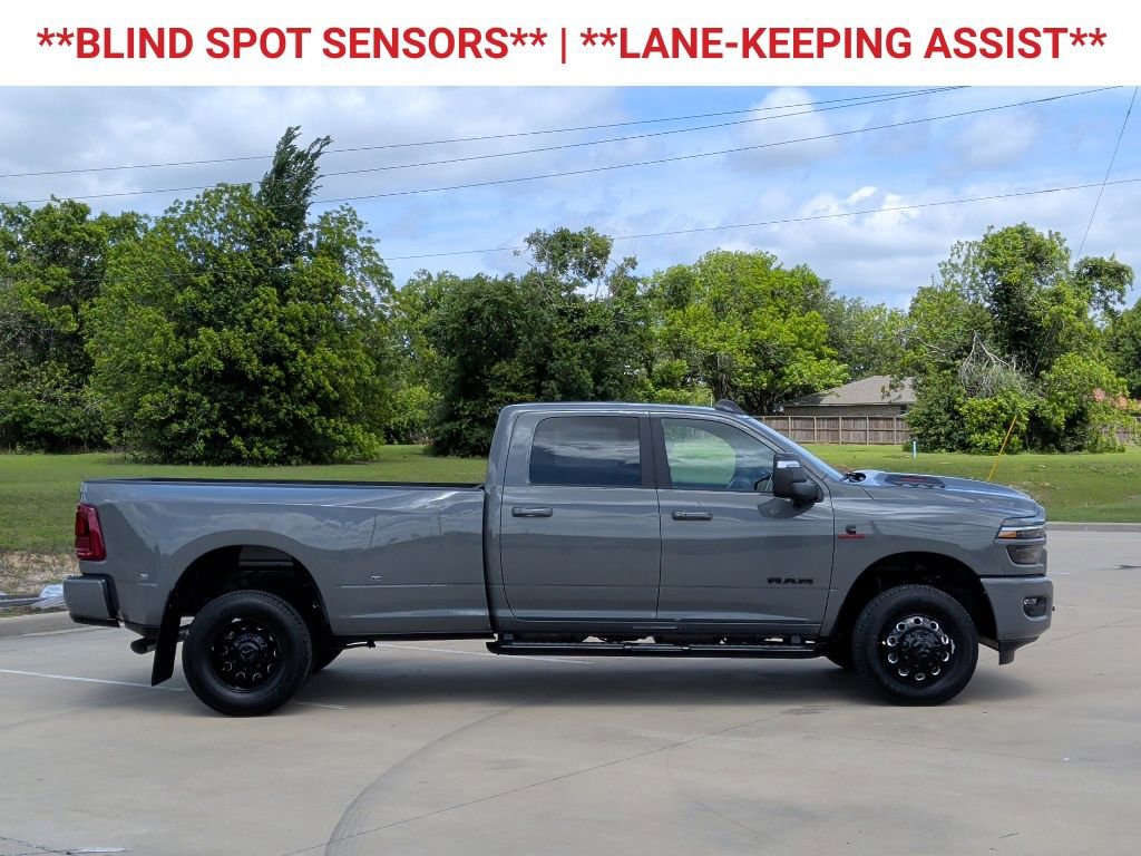 New 2026 RAM 3500 Laramie AWD/4WD image 10
