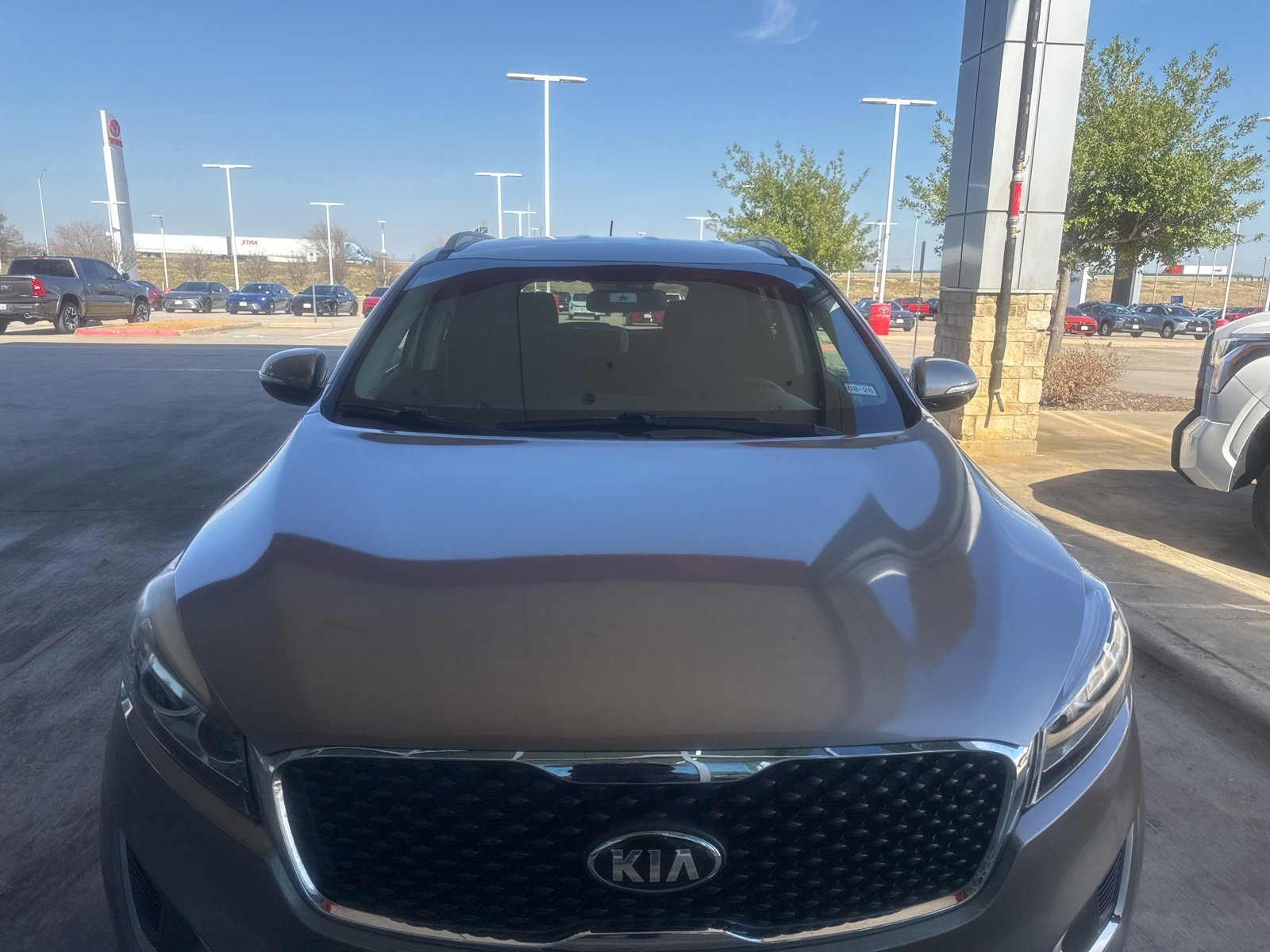 Used 2017 Kia Sorento LX image 12