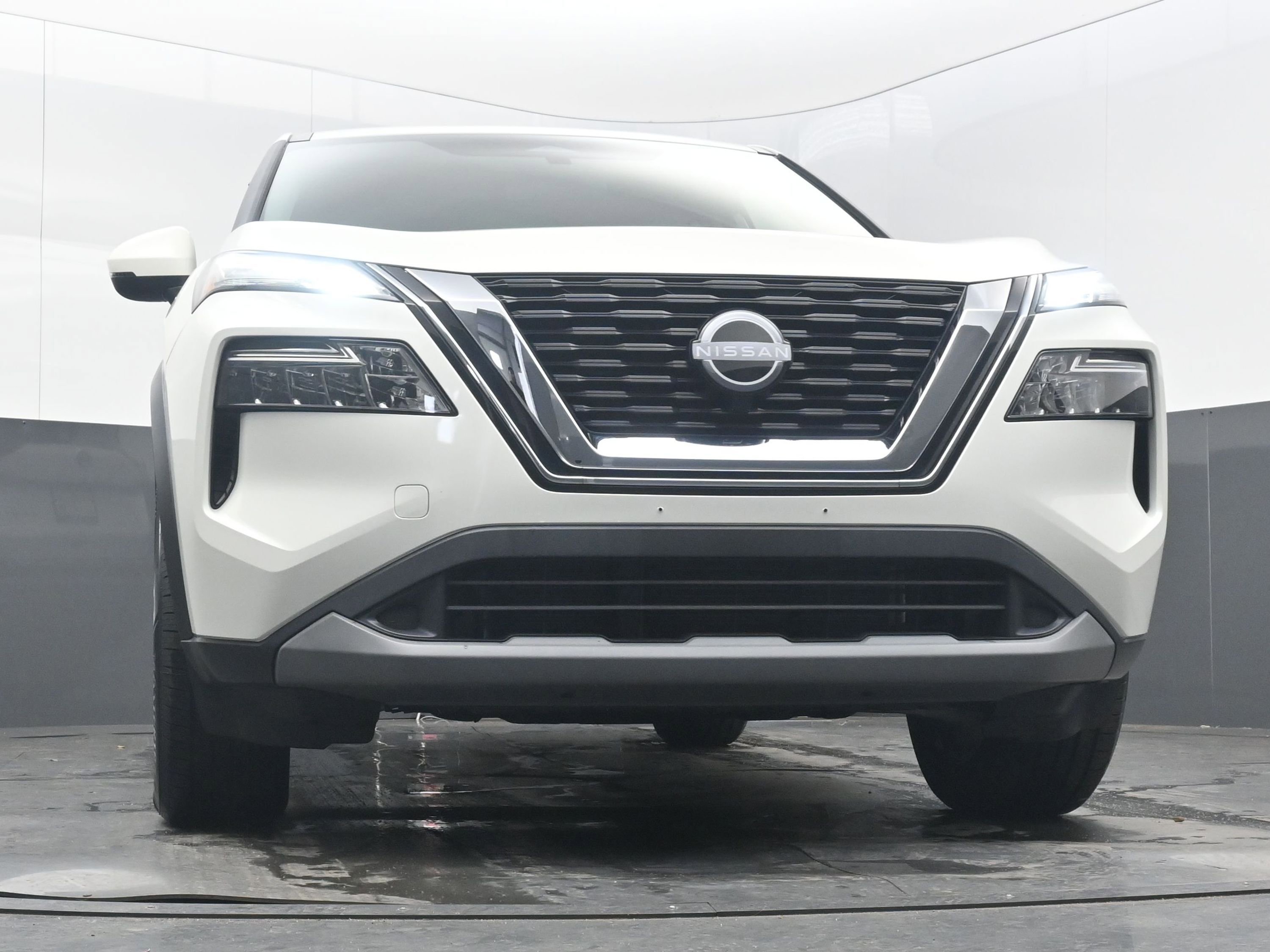 Certified 2023 Nissan Rogue SV image 22