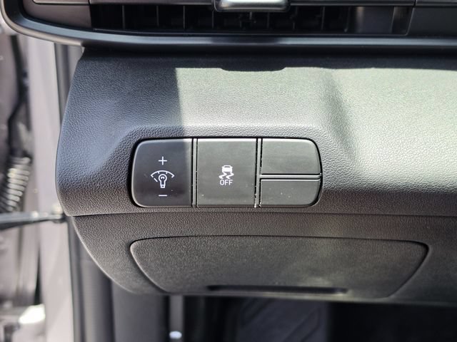 Used 2025 Hyundai Elantra Sport FWD image 27