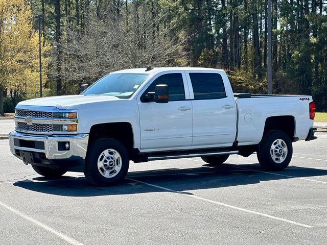 Used 2019 Chevrolet Silverado 2500 LT w/ LT Convenience Package image 2