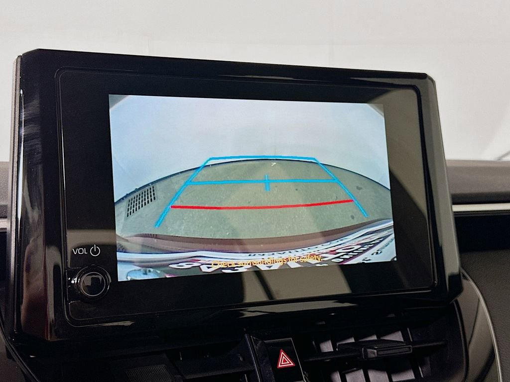 Used 2025 Toyota Corolla LE image 10