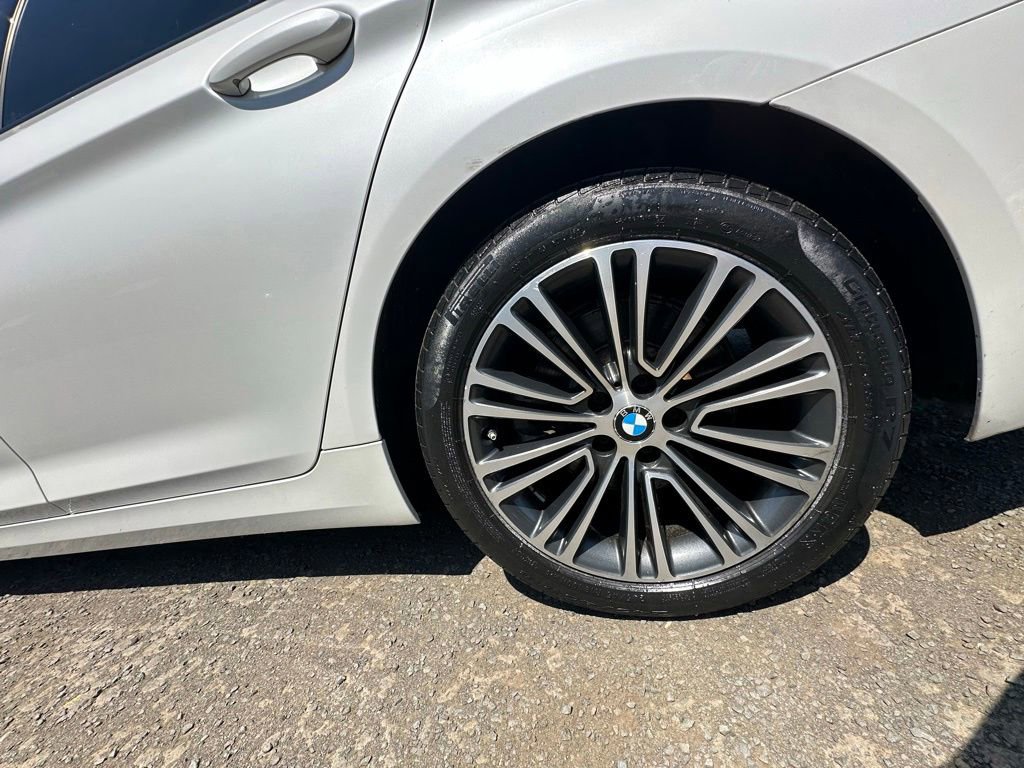 Used 2019 BMW 530i xDrive w/ Convenience Package AWD/4WD image 32