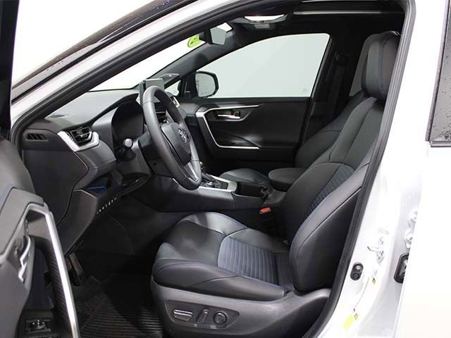 Certified 2025 Toyota RAV4 XSE w/ Advanced Technology Package AWD/4WD image 11
