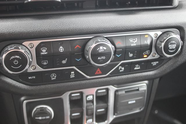 Used 2024 Jeep Wrangler Unlimited Sport AWD/4WD image 9