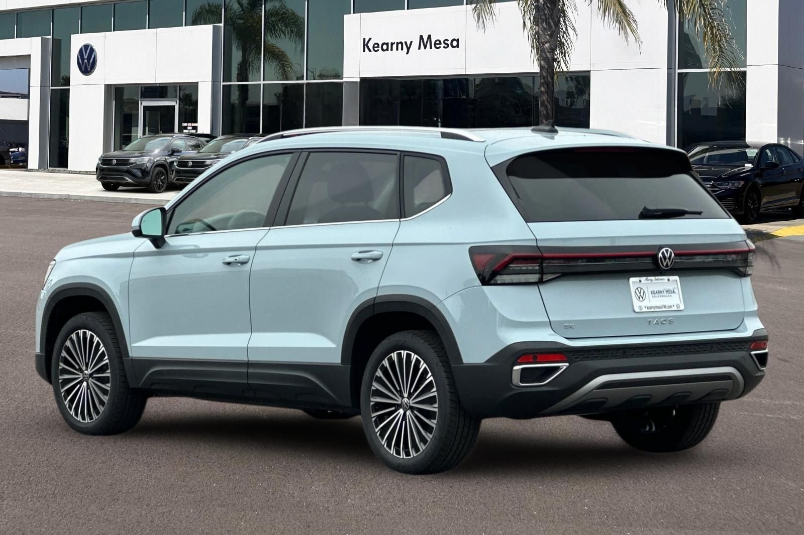 New 2026 Volkswagen Taos SE FWD image 6
