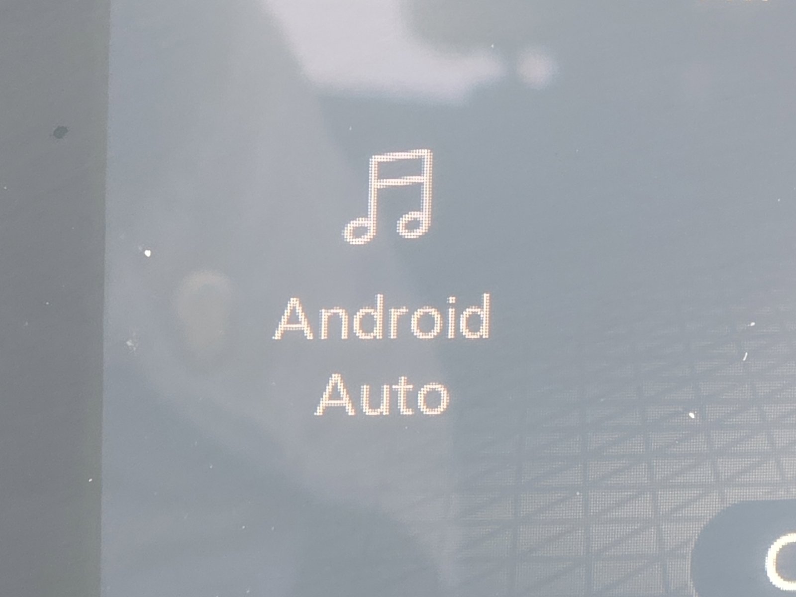 Used 2023 Nissan Rogue SV image 3