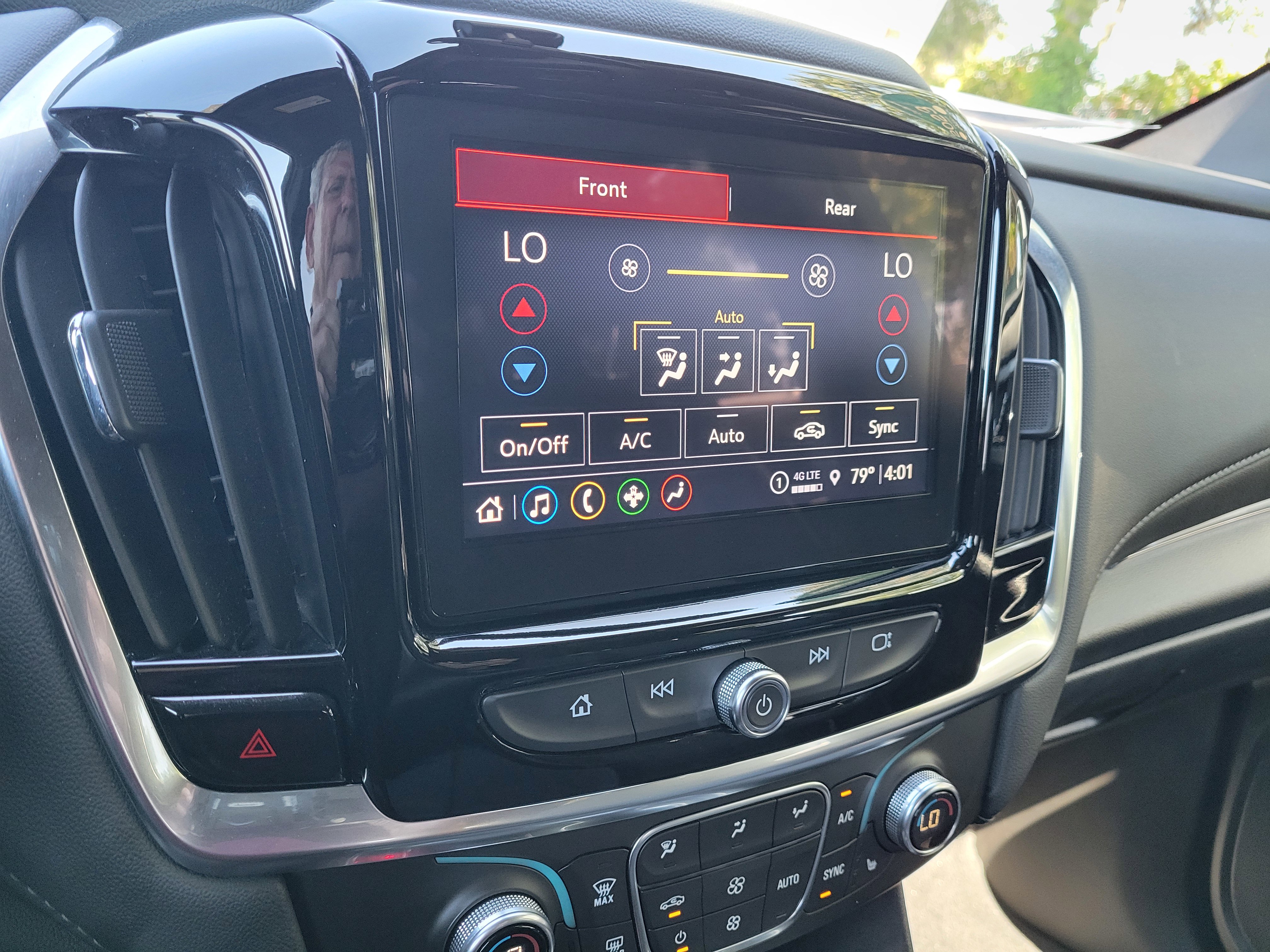 Used 2023 Chevrolet Traverse LT FWD image 20