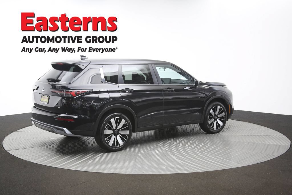Used 2025 Mitsubishi Outlander SE AWD/4WD image 43