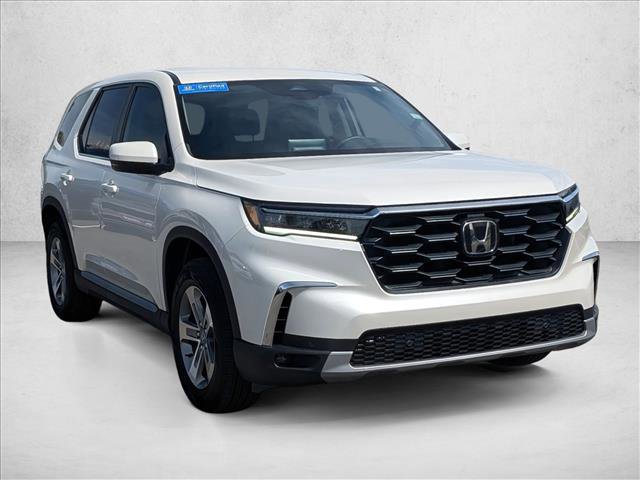 Certified 2025 Honda Pilot EX-L image 3