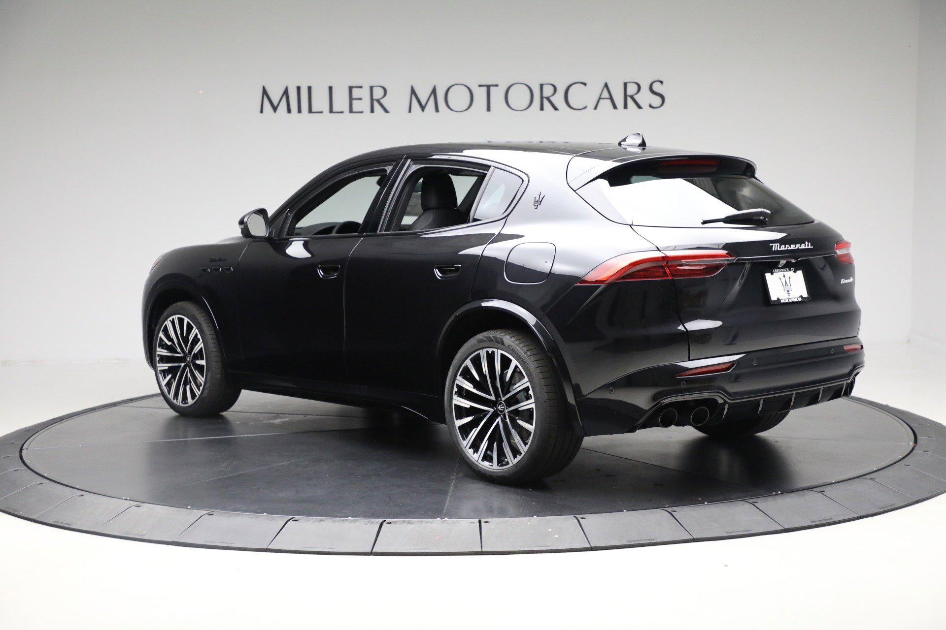 New 2025 Maserati Grecale Modena image 5