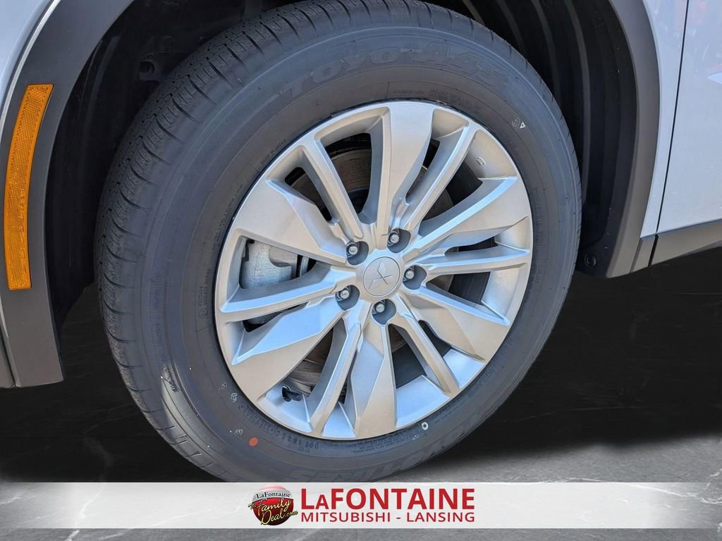 New 2026 Mitsubishi Outlander ES image 33