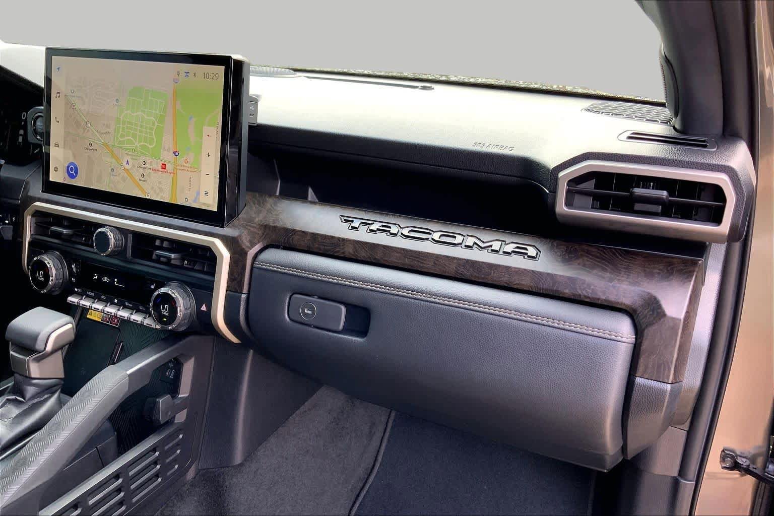 Used 2024 Toyota Tacoma Limited w/ Limited Package (LT) AWD/4WD image 17
