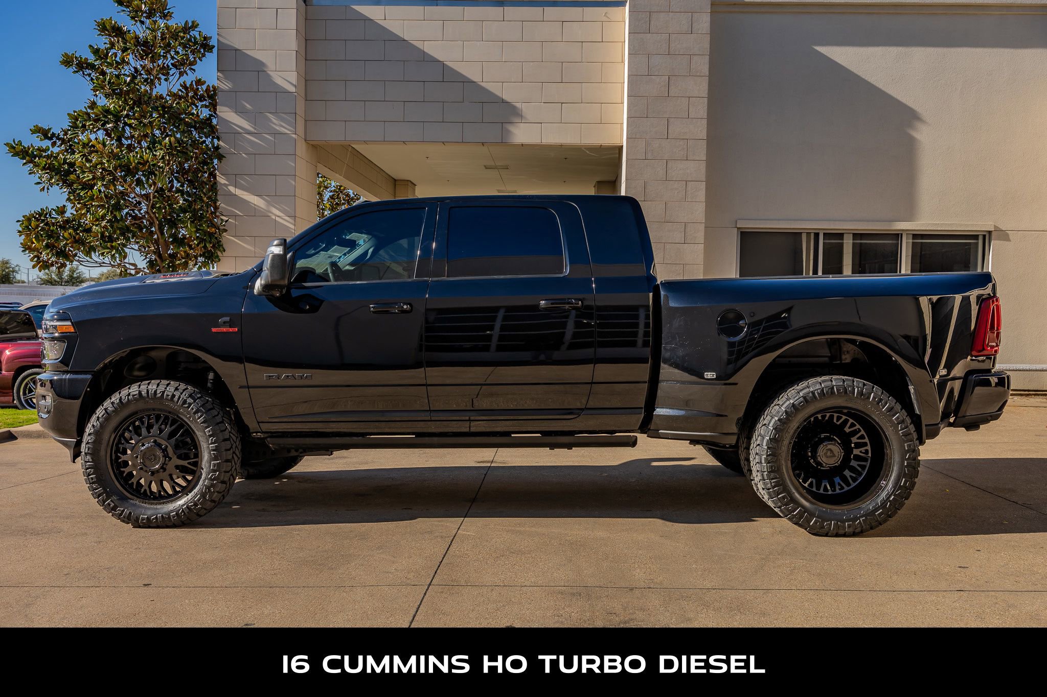 Used 2025 RAM 3500 Laramie image 6