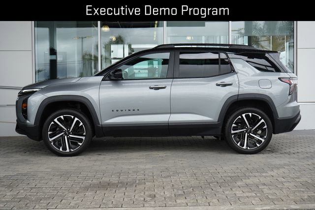 Used 2026 Chevrolet Equinox RS w/ Convenience Package III FWD image 5