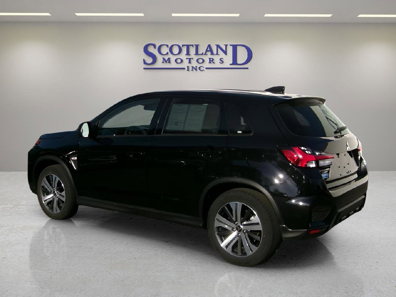 Used 2025 Mitsubishi Outlander Sport ES image 8