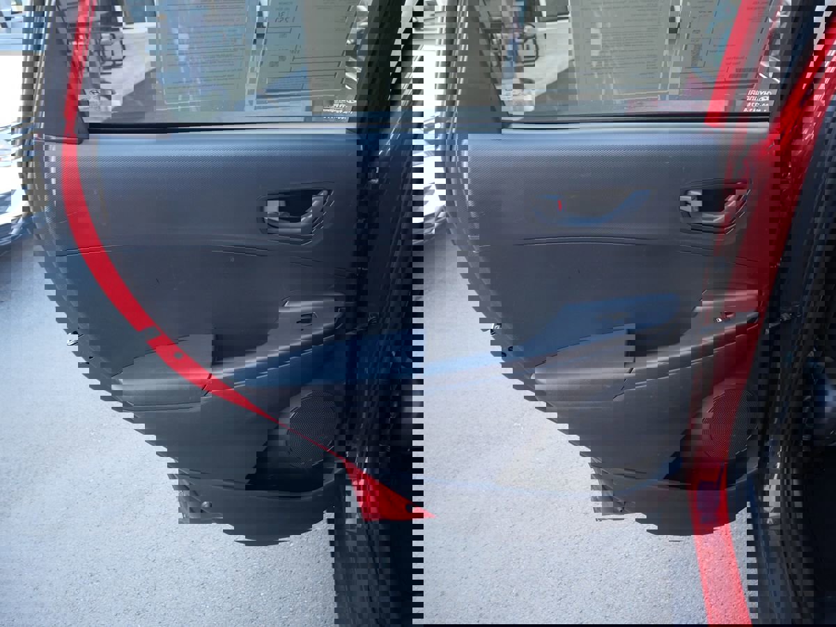 Used 2021 Hyundai Kona SEL image 26