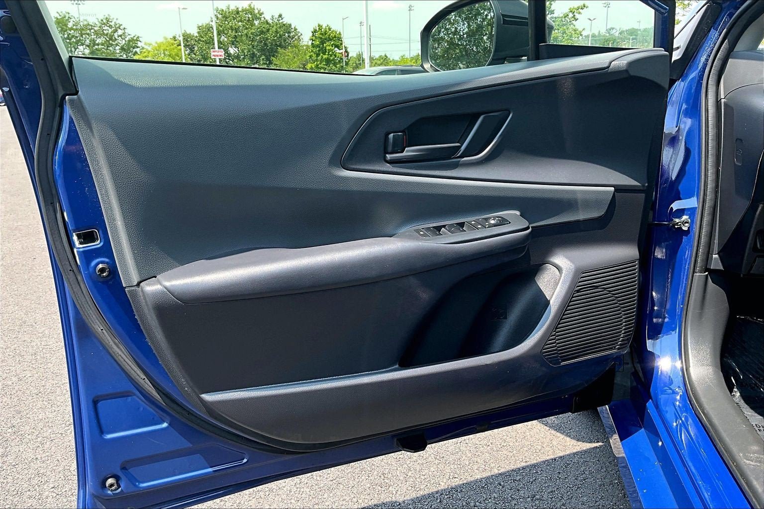 Used 2024 Toyota Prius LE FWD image 20
