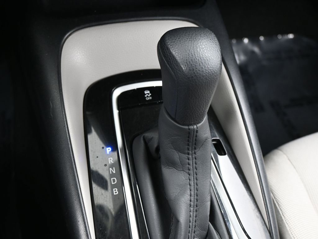 Used 2020 Toyota Corolla LE image 20