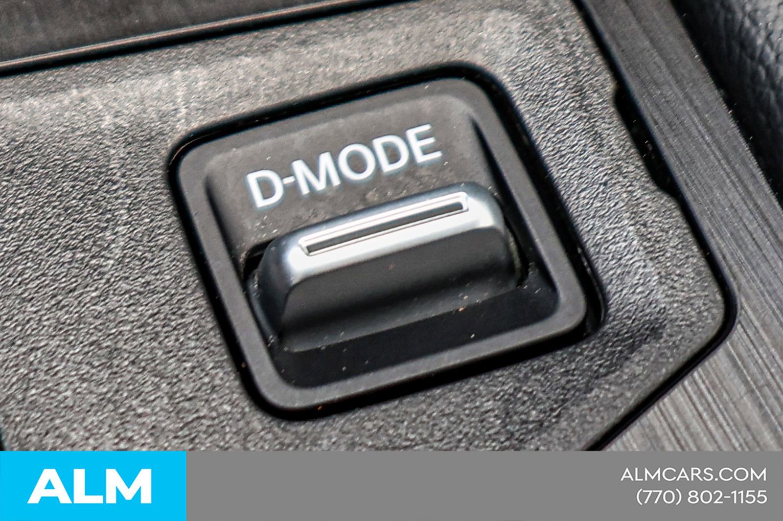 Used 2025 Nissan Kicks SR image 35