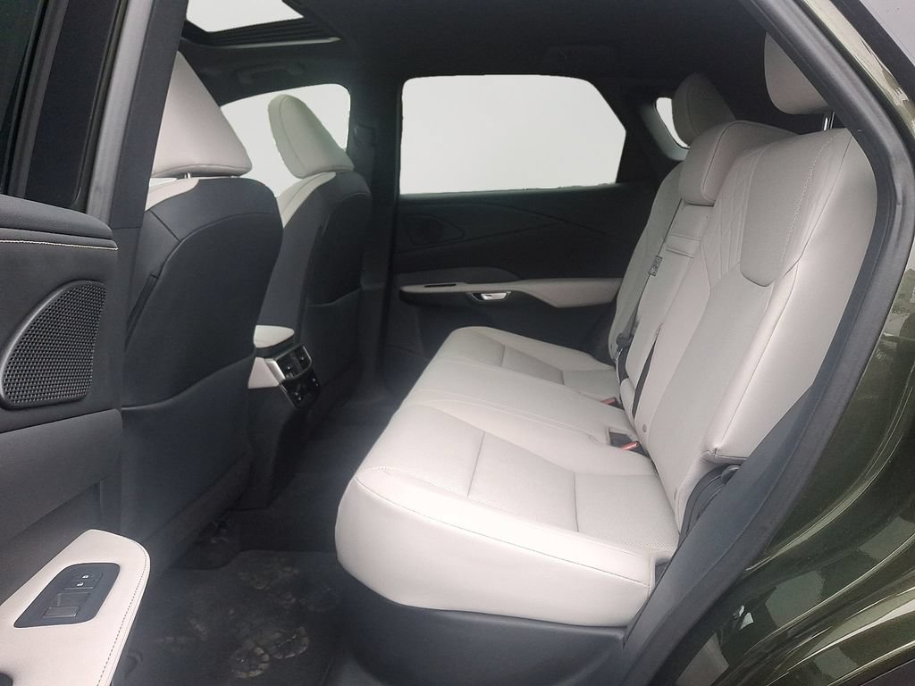 Used 2024 Lexus RX 350 Premium w/ Accessory Package (Z1) AWD/4WD image 8