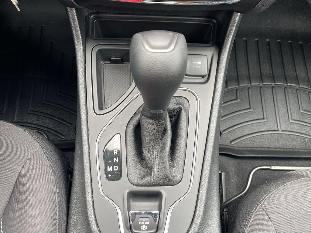 Used 2021 Jeep Cherokee Latitude FWD image 15