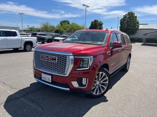Used 2021 GMC Yukon XL Denali w/ Denali Ultimate Package image 1