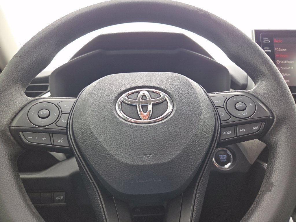 Used 2019 Toyota RAV4 XLE w/ Convenience Package FWD image 33