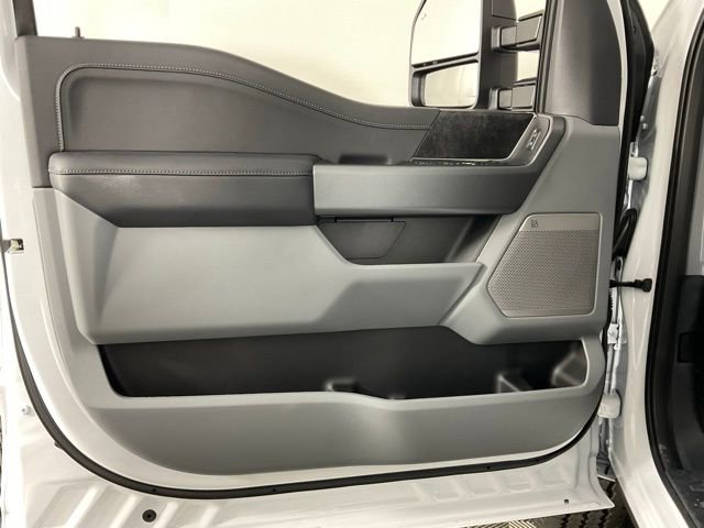 New 2026 Ford F250 XLT w/ XLT Premium Package image 12