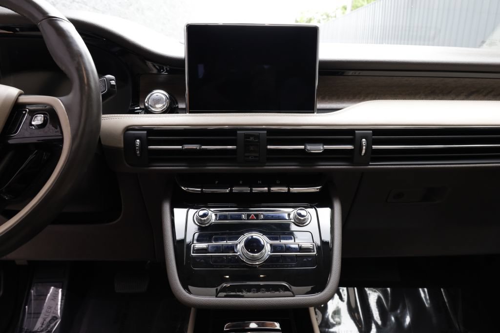 Used 2020 Lincoln Corsair Reserve w/ Equipment Group 201A FWD image 25