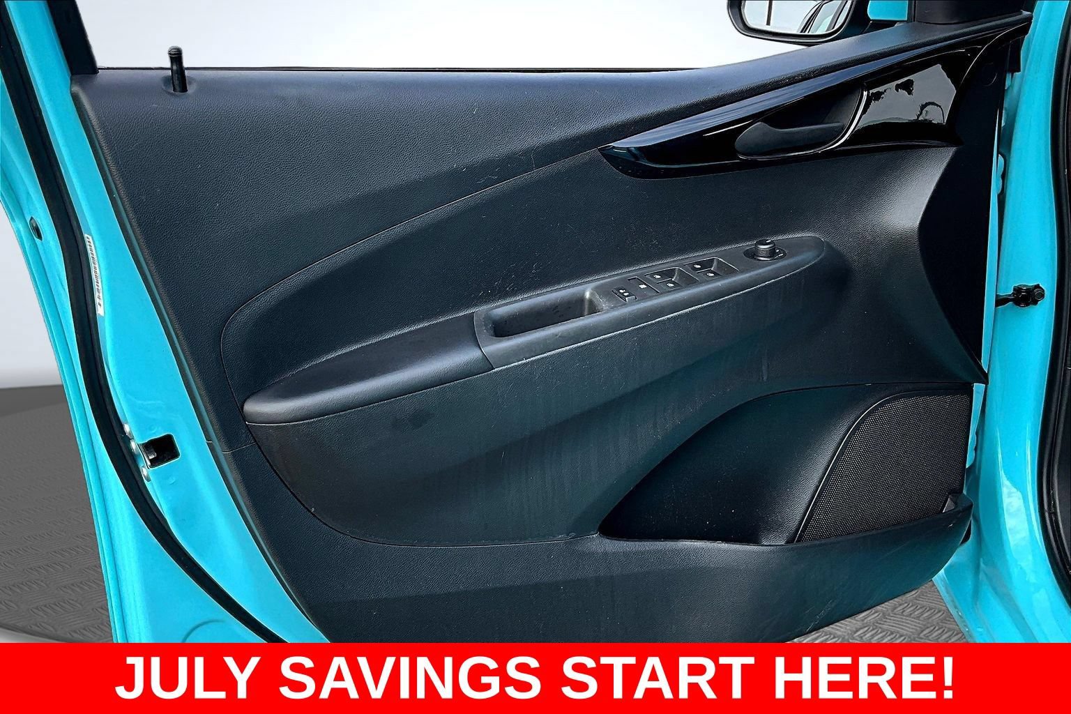 Used 2022 Chevrolet Spark LT FWD image 21