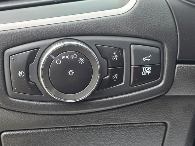 Used 2023 Ford Edge SEL w/ Convenience Package image 9