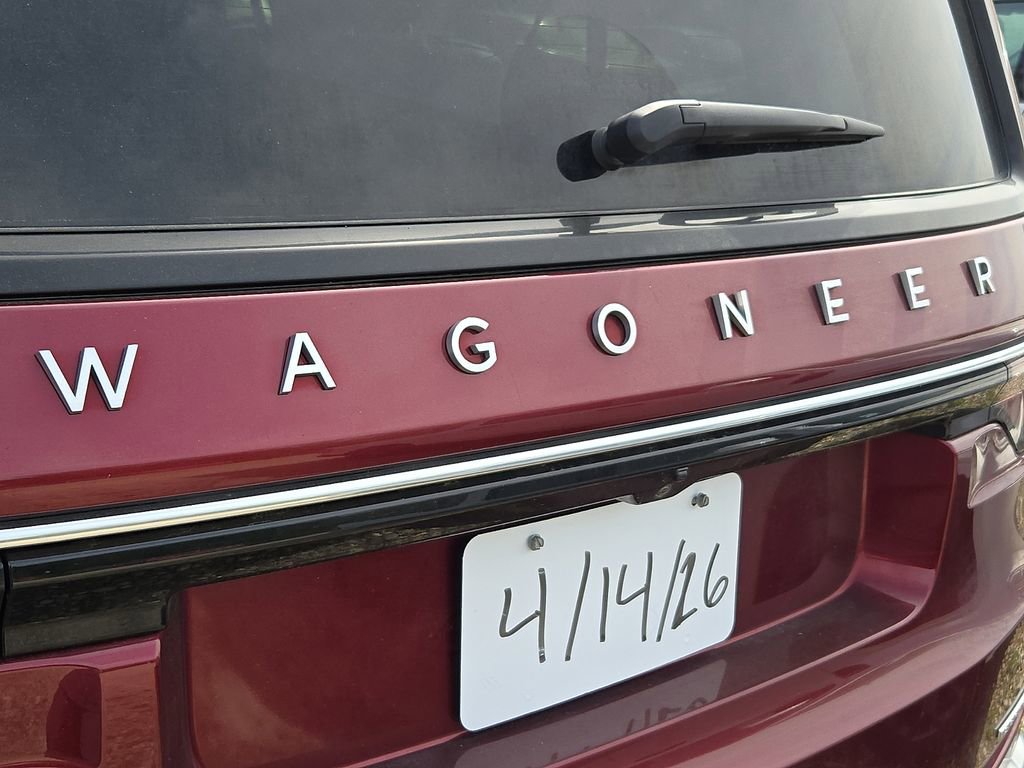 Used 2024 Jeep Wagoneer L Series II w/ Flexible Seating Group image 9