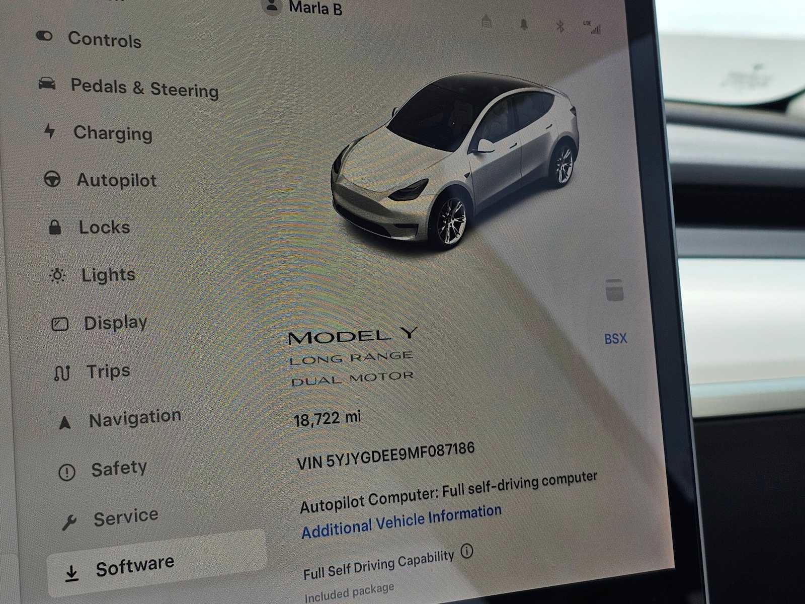 Used 2021 Tesla Model Y Long Range image 28