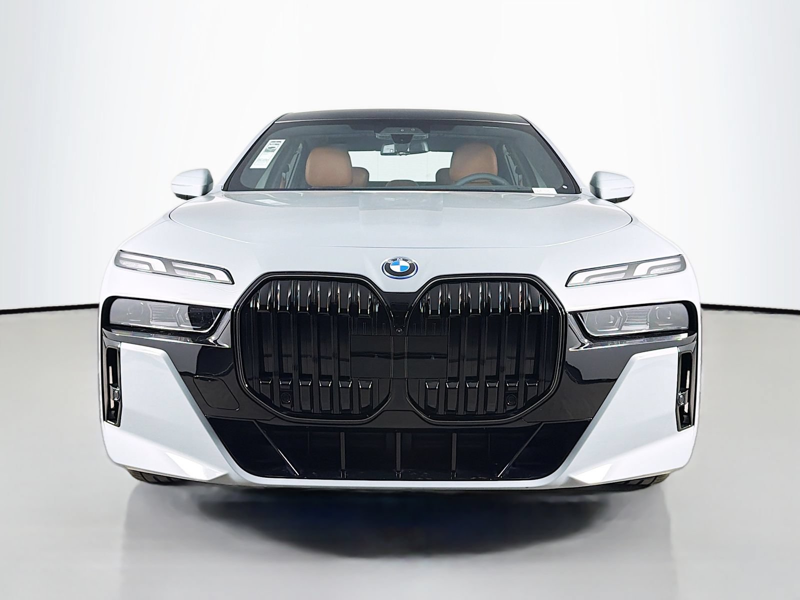 New 2026 BMW i7 xDrive60 AWD/4WD image 2