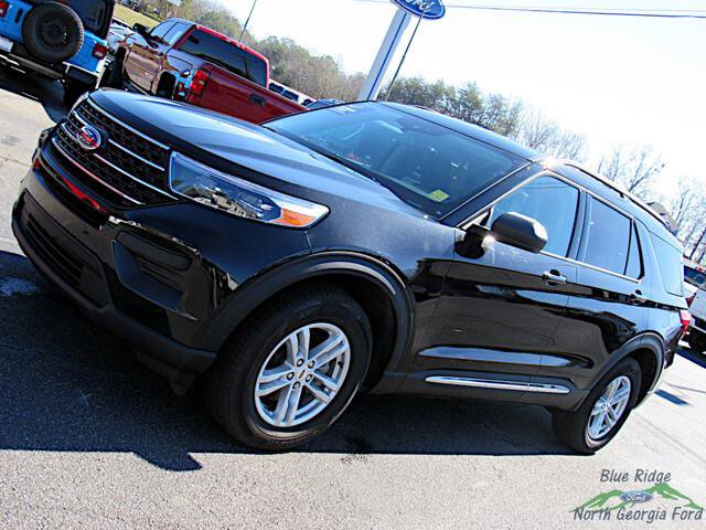 Used 2023 Ford Explorer XLT image 25