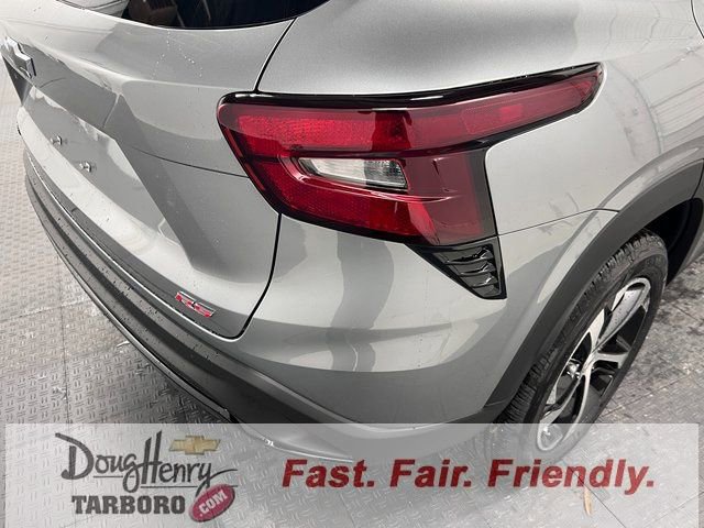 New 2026 Chevrolet Trax RS w/ Sunroof Package image 14