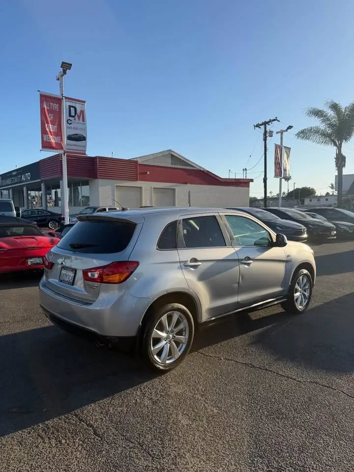 Used 2013 Mitsubishi Outlander Sport SE FWD image 5